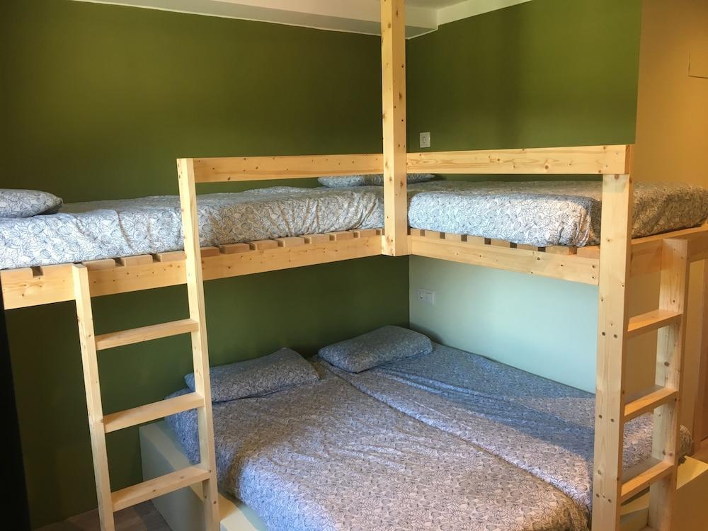 Xalet-Refugi U.E.C. Hostel La Molina  Bagian luar foto